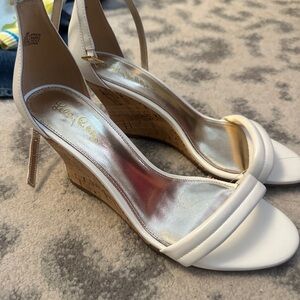 Lilly Pulitzer white wedges size 9 New